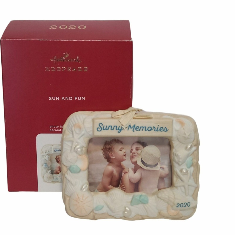 Hallmark Keepsake‎ 2020 Sun and Fun Photo Frame Ornament "Sunny Memories"